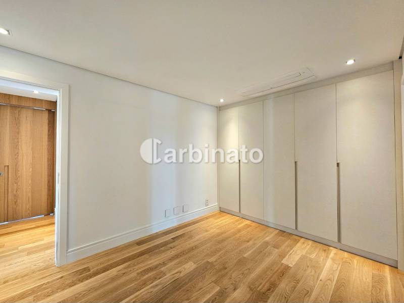 Apartamento à venda na Rua Gabriele D'AnnunzioCampo Belo - 999-095515-8.jpg